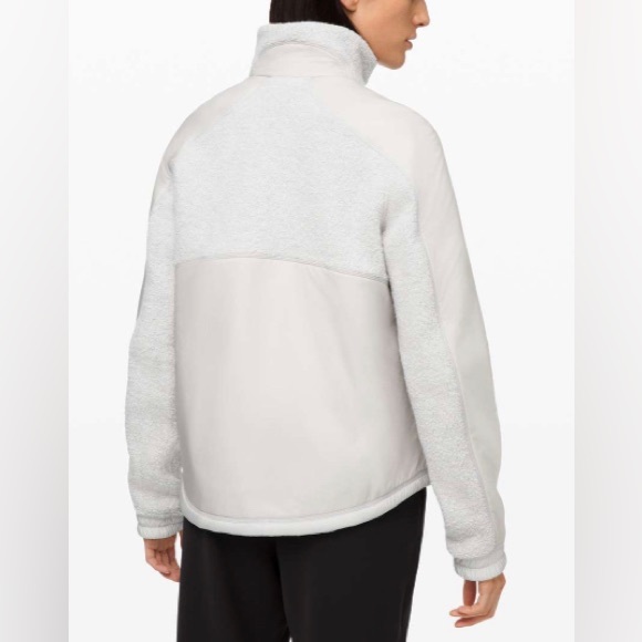 ⭐️Host Pick⭐️ BNWOT Lululemon Go Cozy Jacket - Picture 9 of 11